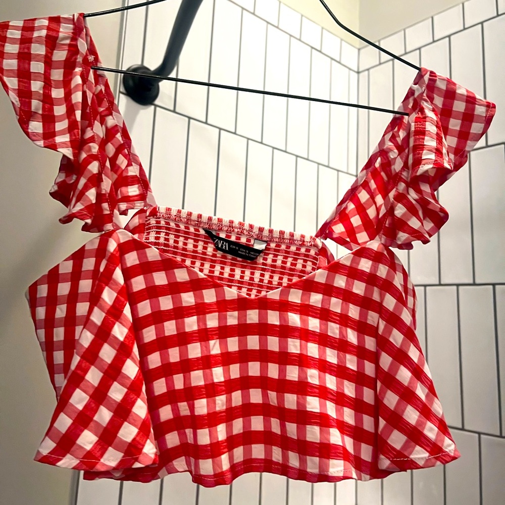 Gingham cropped blouse